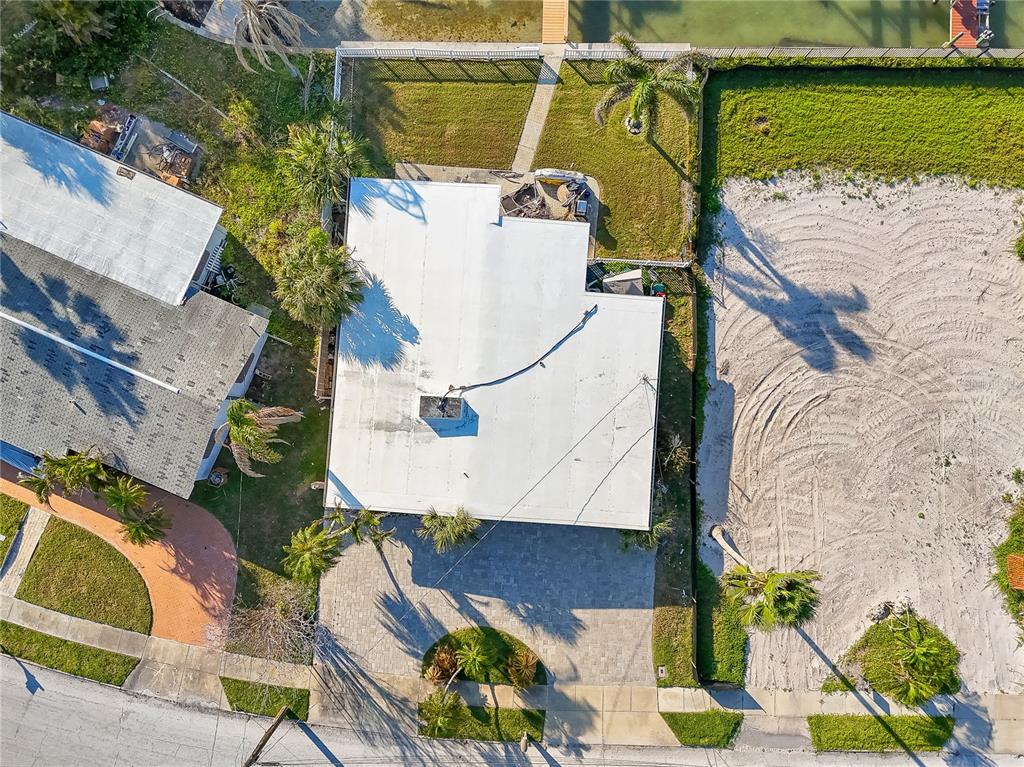 15305 HARBOR DRIVE, MADEIRA BEACH, FL — photo 5 of 16