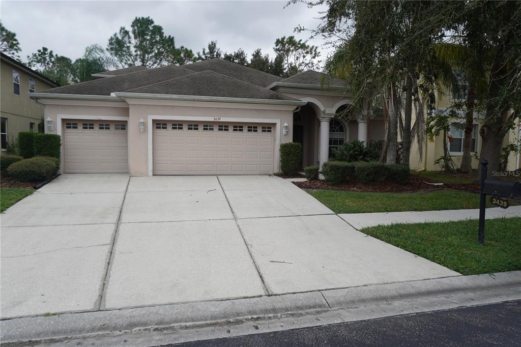 3439 HICKORY HAMMOCK LOOP