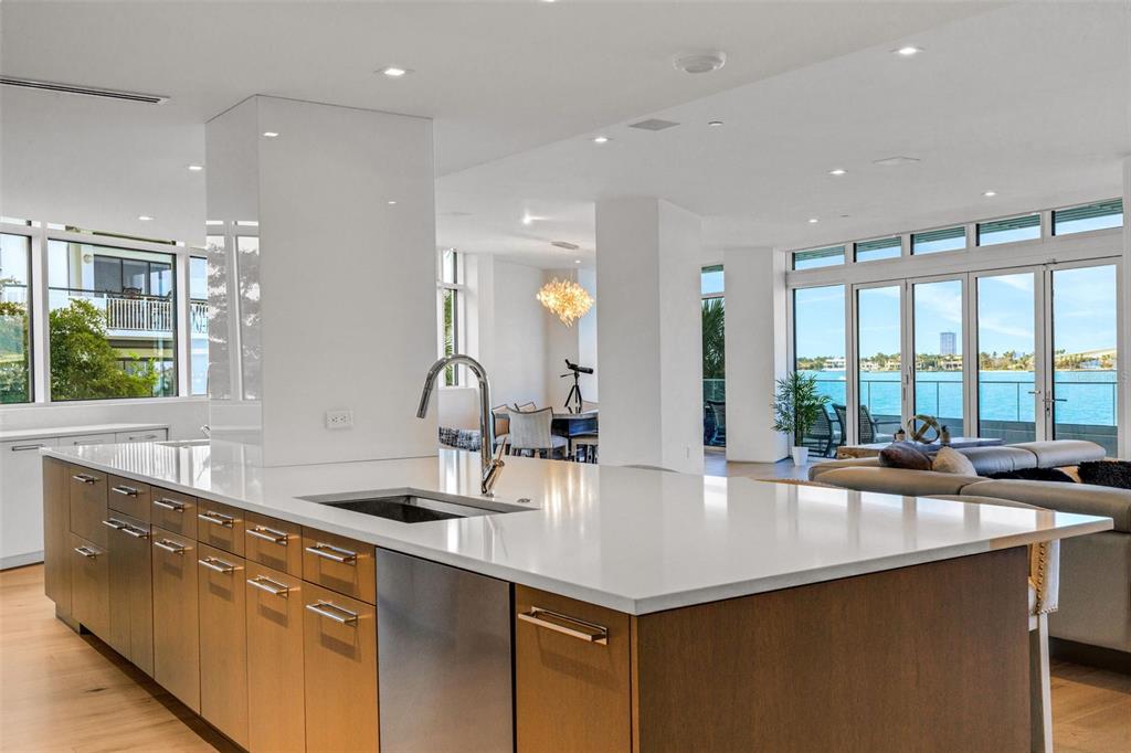 280 GOLDEN GATE POINT UNIT 200, SARASOTA, FL — photo 4 of 30