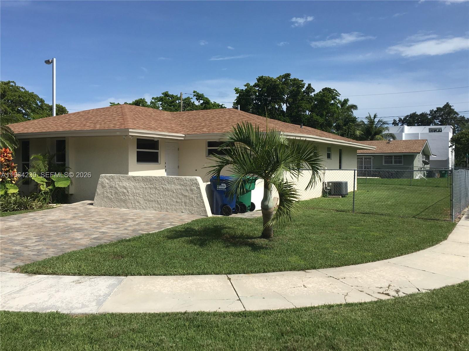 5782 SW 61st St # 5782, Miami FL 33143