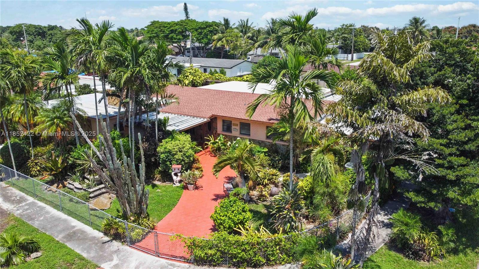 10255 SW 46th St, Miami FL 33165