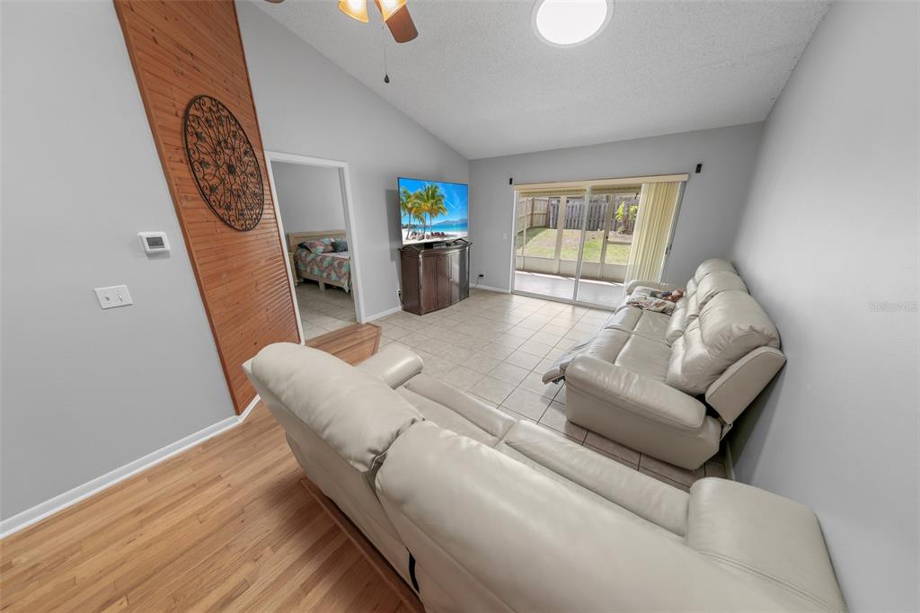 4 MISNERS TRAIL, ORMOND BEACH, FL — photo 2 of 27