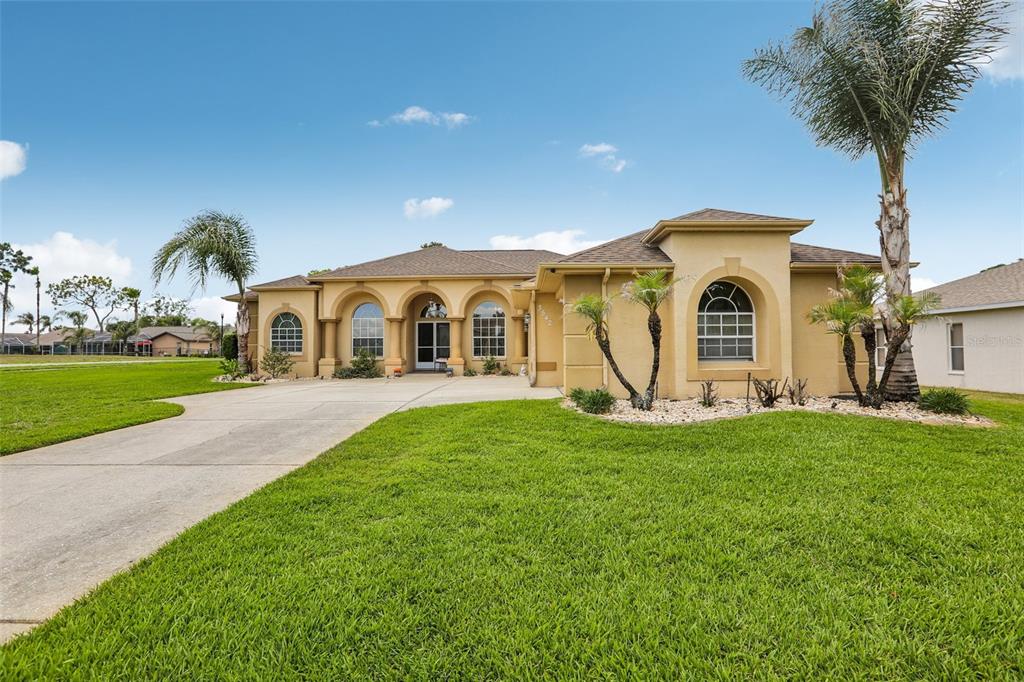 3542 CONIFER LOOP