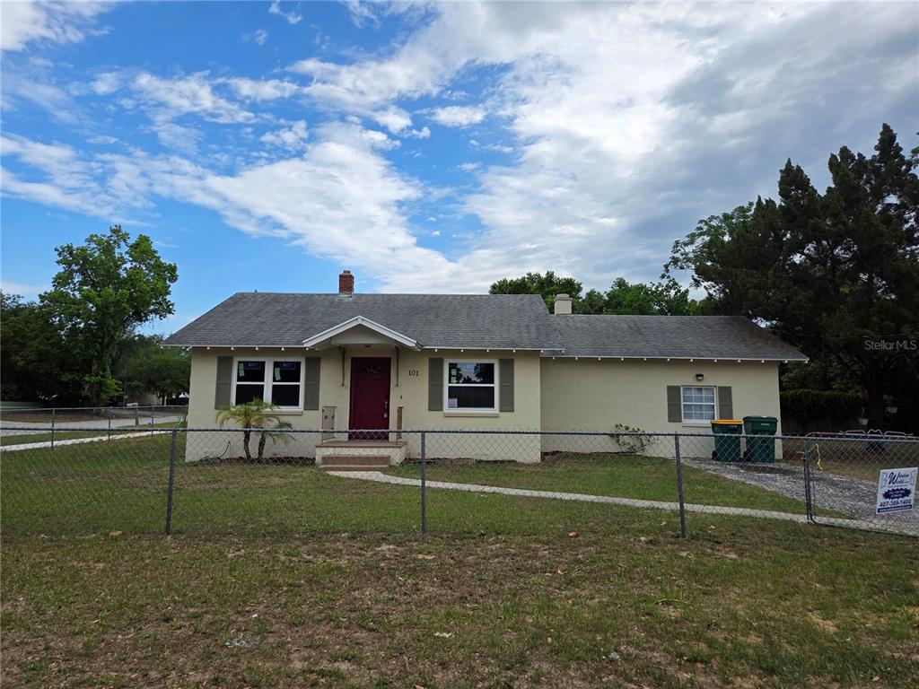 101 E ATWATER AVENUE, EUSTIS, FL — photo 2 of 26