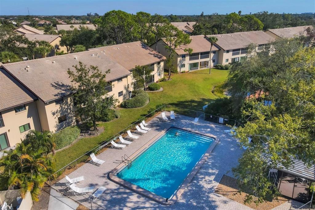 370 THREE LAKES LANE UNIT F