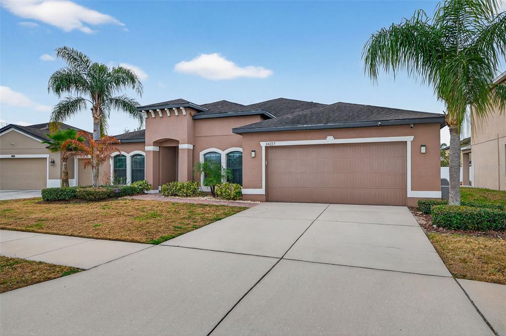 14227 ALISTAR MANOR DRIVE, WIMAUMA, FL — photo 3 of 30