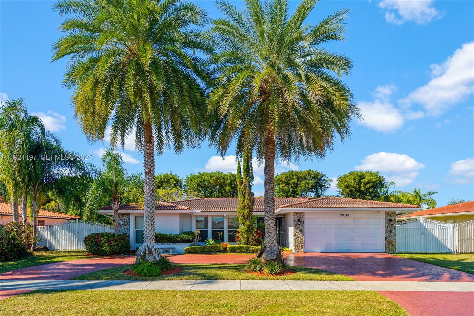 7004 SW 139th Pl, Miami FL 33183