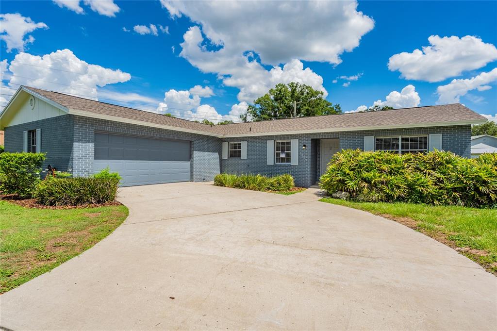 1327 GLENVIEW LANE