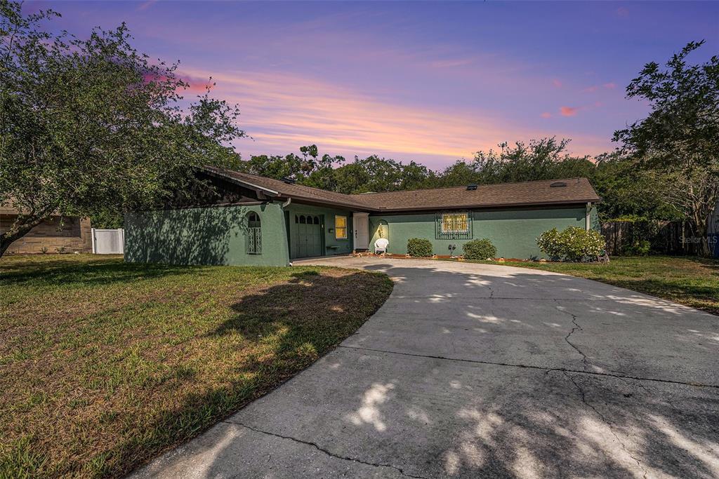 8517 WOODWICK COURT
