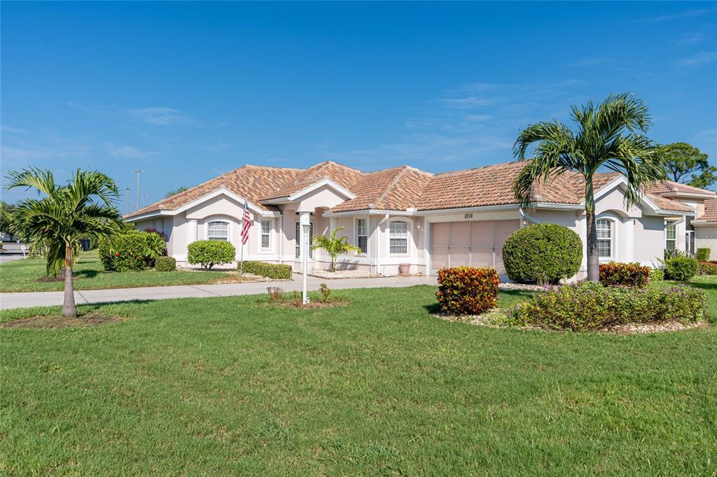 8216 PARKSIDE DRIVE, ENGLEWOOD, FL — photo 3 of 30