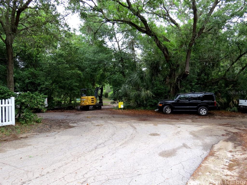 ROBERTS ROAD, PALM HARBOR, FL — photo 3 of 14