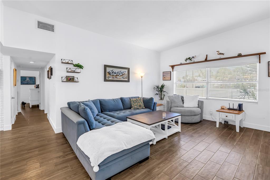 360 71ST AVENUE, ST PETE BEACH, FL — photo 5 of 30