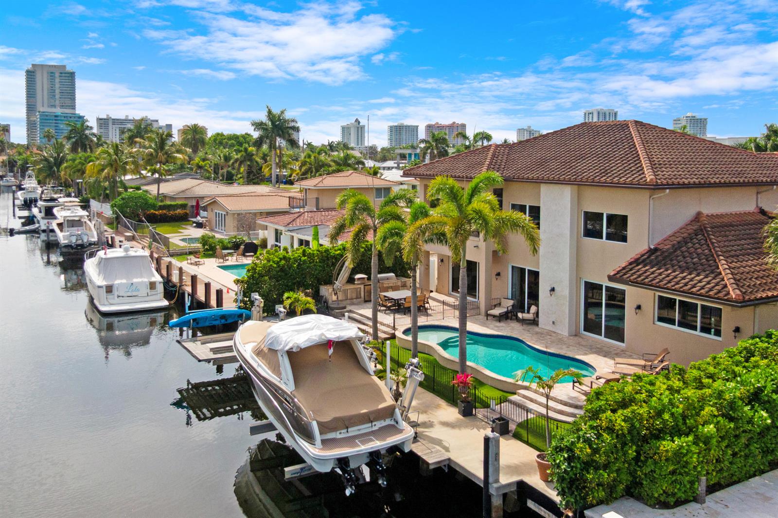 2461 SE 10th Street, Pompano Beach FL 33062