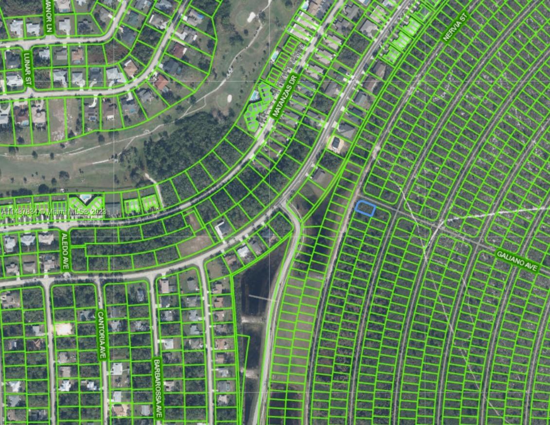 This is an aerial map showing residential property lots, streets, and a golf course — 5703 Galiano Avenue, Sebring FL 33872, SEBRING, FL