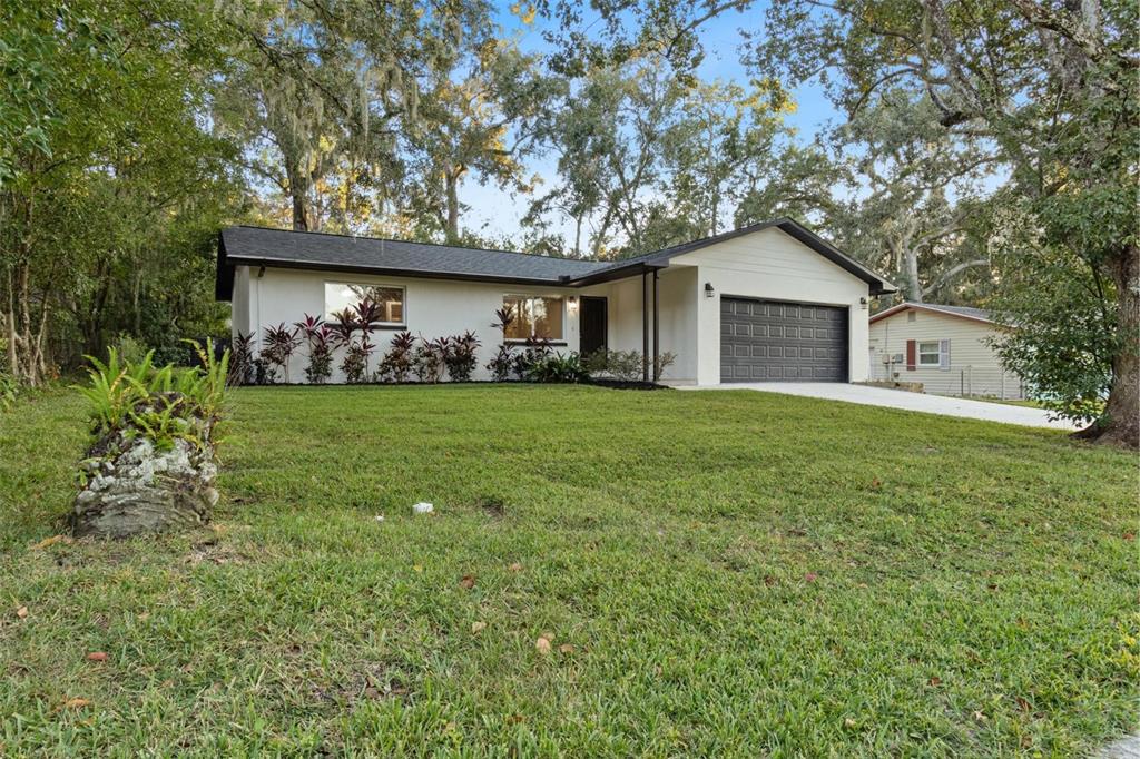 609 HOLLEY STREET, BROOKSVILLE, FL — photo 3 of 27