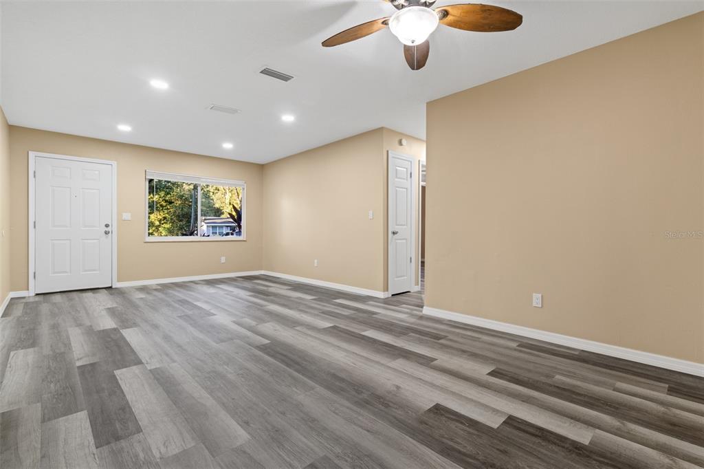 609 HOLLEY STREET, BROOKSVILLE, FL — photo 5 of 27