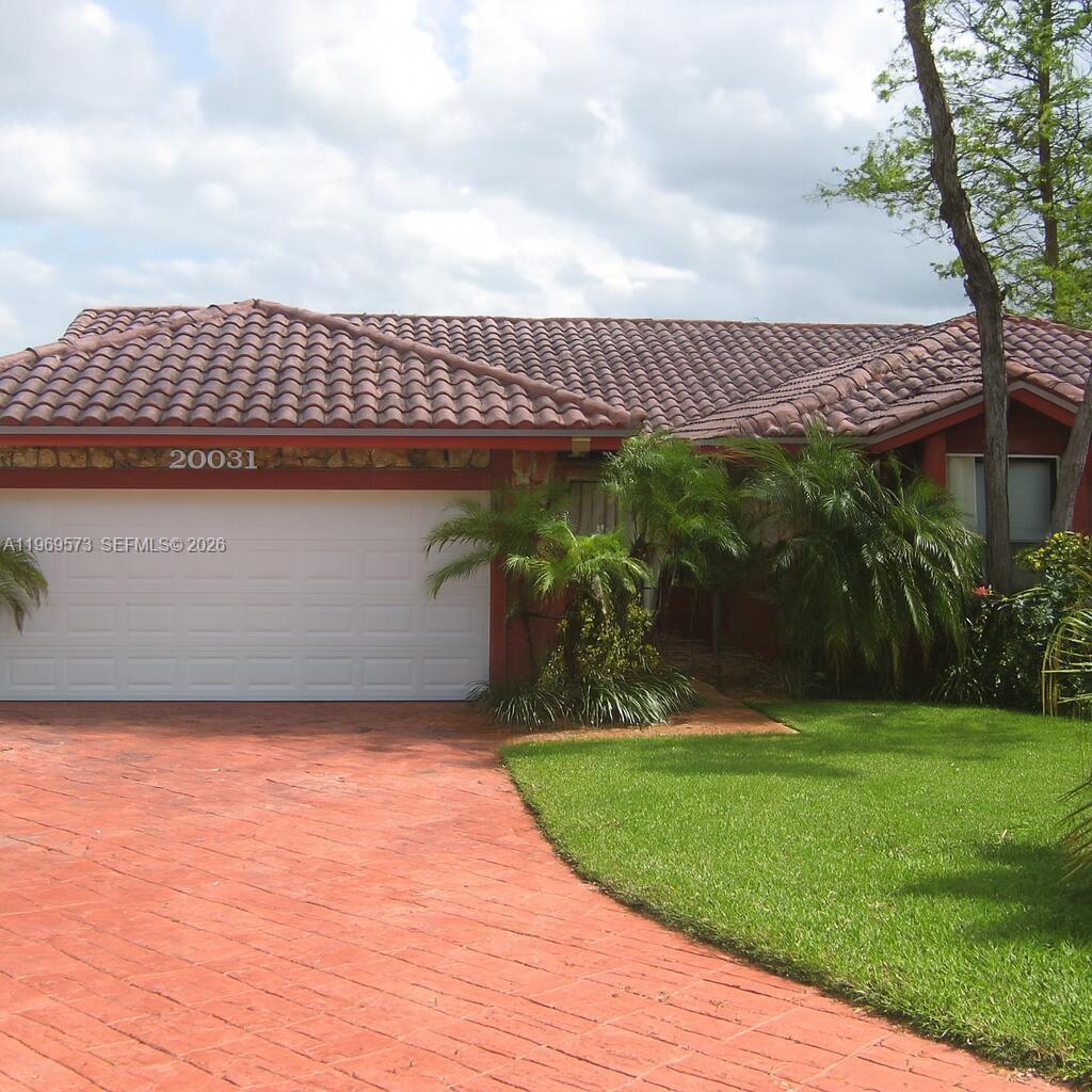 20031 NW 63rd Ave, Hialeah FL 33015
