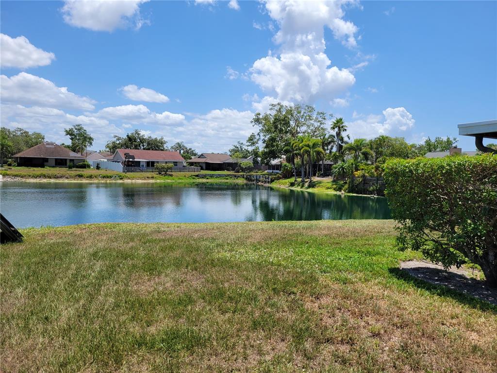 3538 65TH AVENUE CIRCLE E, SARASOTA, FL — photo 3 of 25