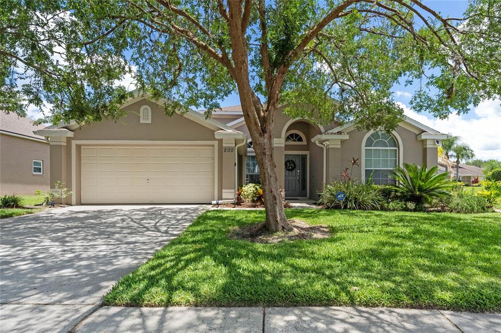 200 LOCKBREEZE DRIVE