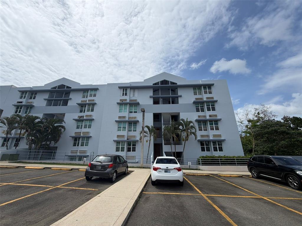 876 CARRETERA UNIT 205