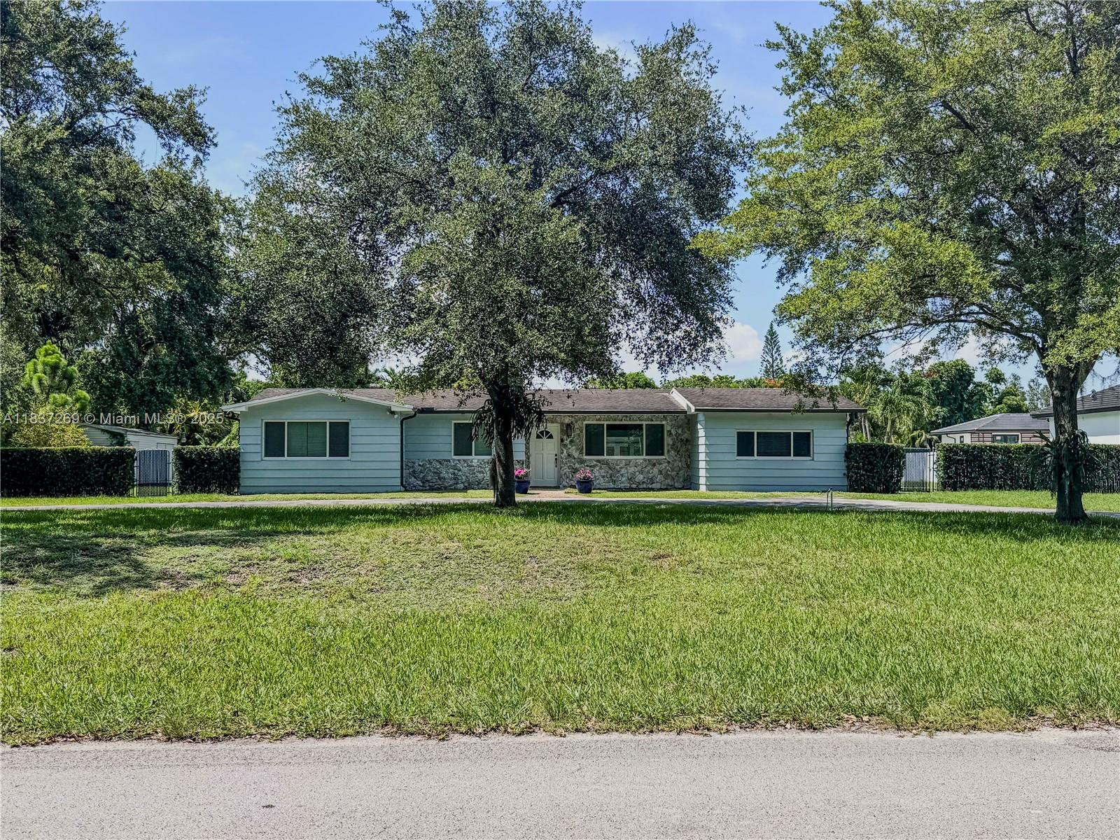 10111 SW 66th St, Miami FL 33173
