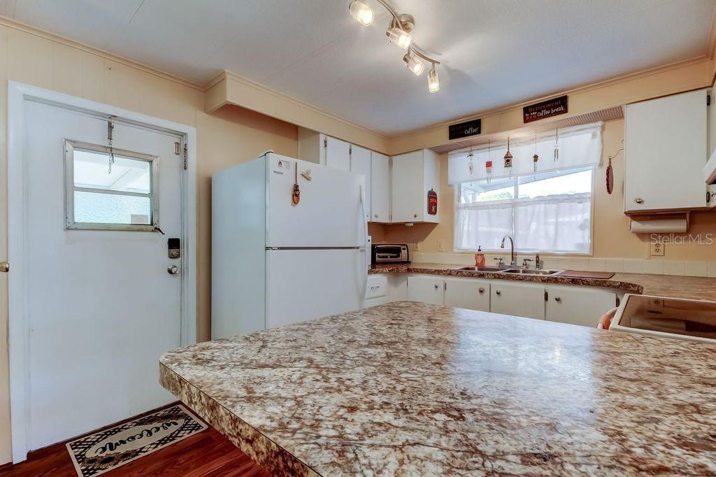 3430 TIKI DRIVE, HOLIDAY, FL — photo 4 of 30