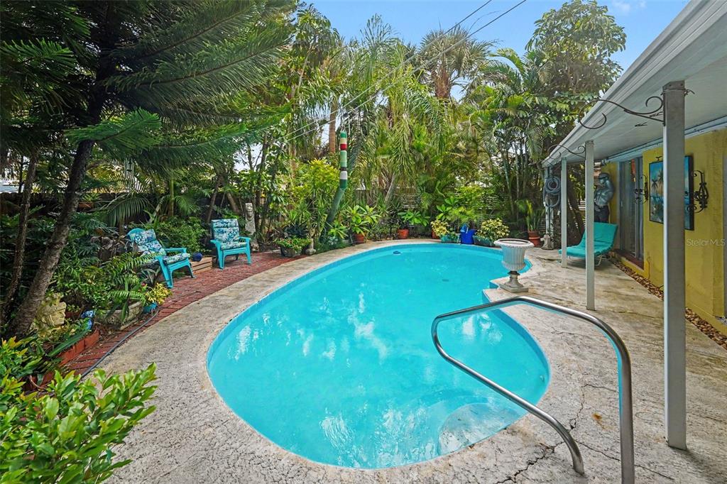 3505 W MCELROY AVENUE, TAMPA, FL — photo 2 of 30