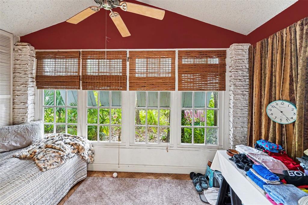 3505 W MCELROY AVENUE, TAMPA, FL — photo 5 of 30