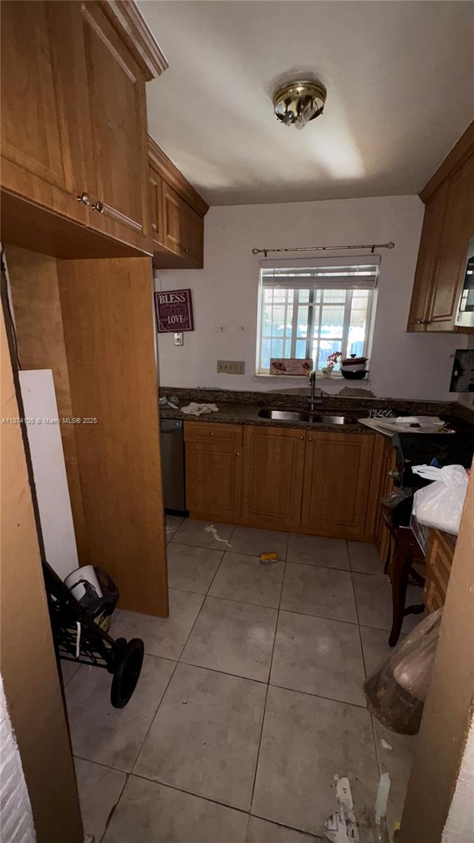 1635 NW 130th St, North Miami FL 33167