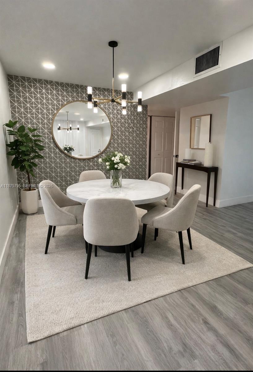 7100 NW 17 # 111, Plantation FL 33313