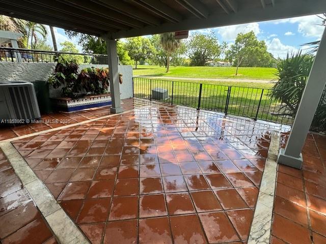 703 NW 105th Pl # C1, Miami FL 33172