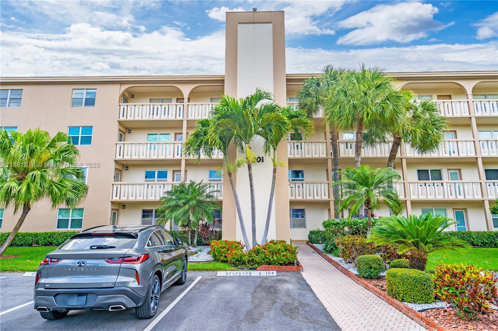 3301 aruba way # F3, Coconut Creek FL 33066