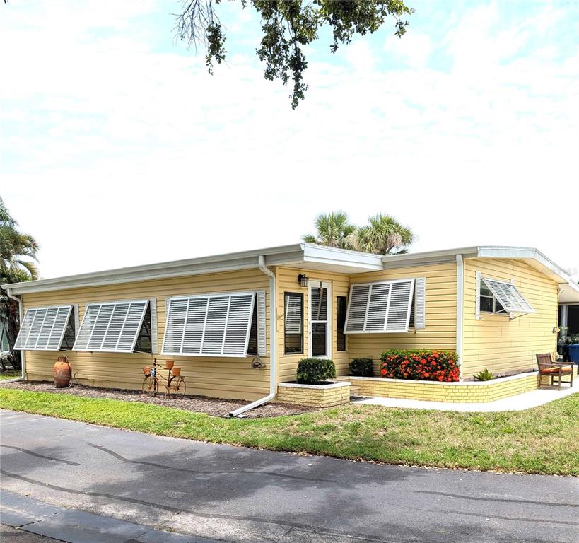 25 SAVONA AVENUE
