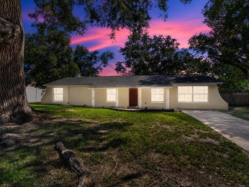 522 HIGHVIEW CIRCLE N, BRANDON, FL — photo 4 of 30