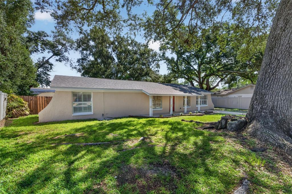 522 HIGHVIEW CIRCLE N, BRANDON, FL — photo 5 of 30