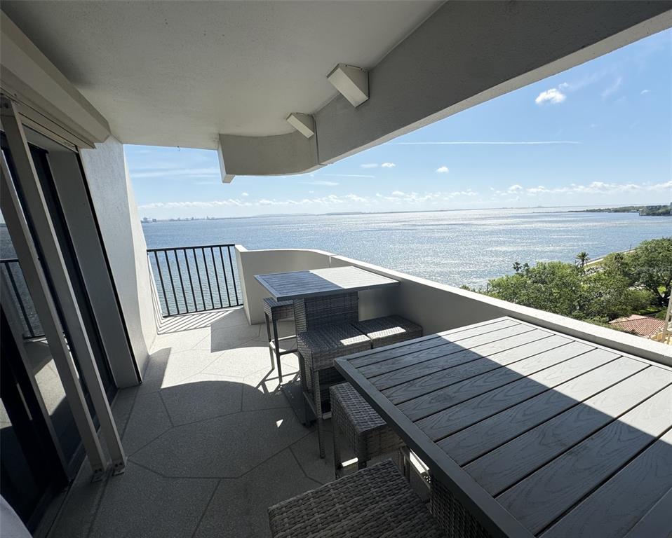 4141 BAYSHORE BOULEVARD UNIT 1103