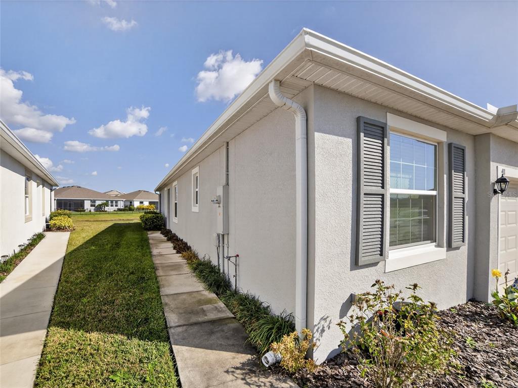 411 157TH COURT E, BRADENTON, FL — photo 3 of 30