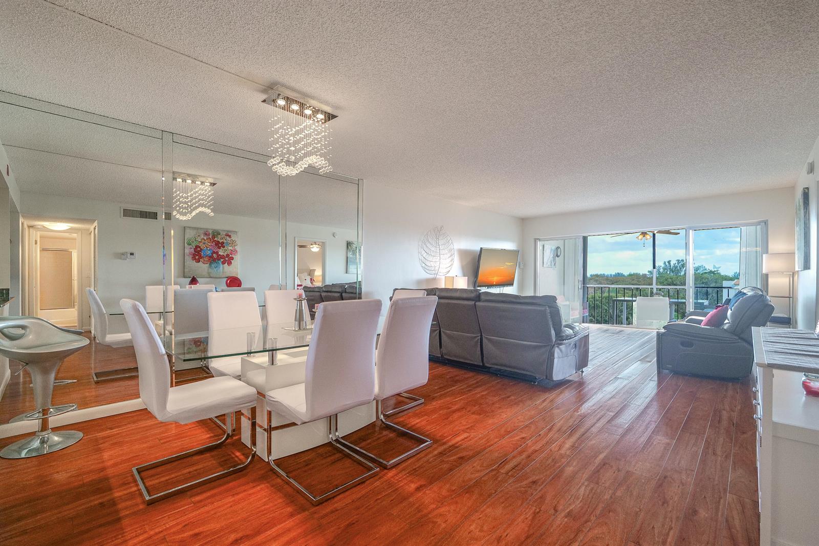3930 Inverrary Boulevard # d, Lauderhill FL 33319