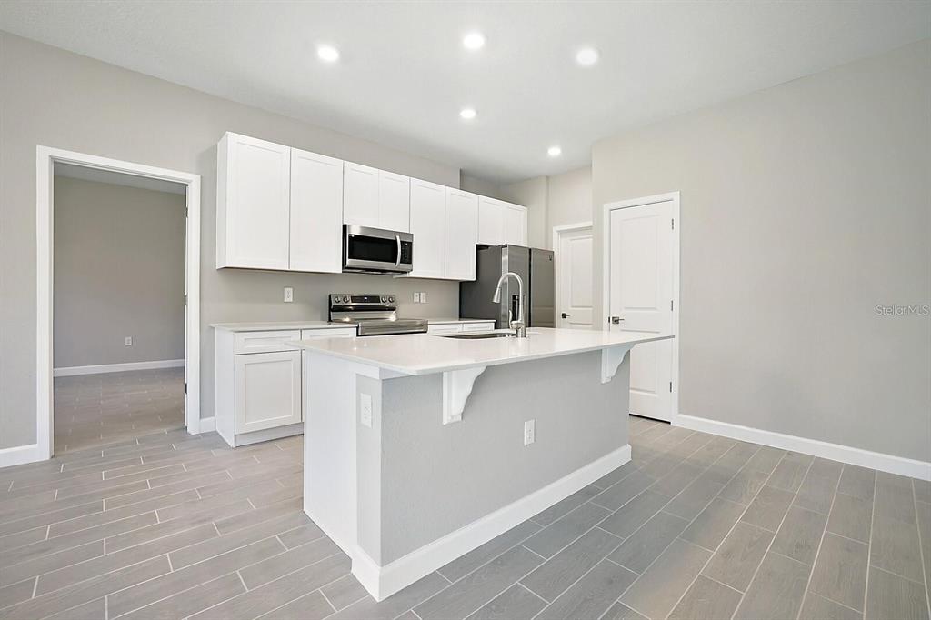 1917 NW 30TH TERRACE, CAPE CORAL, FL — photo 5 of 18