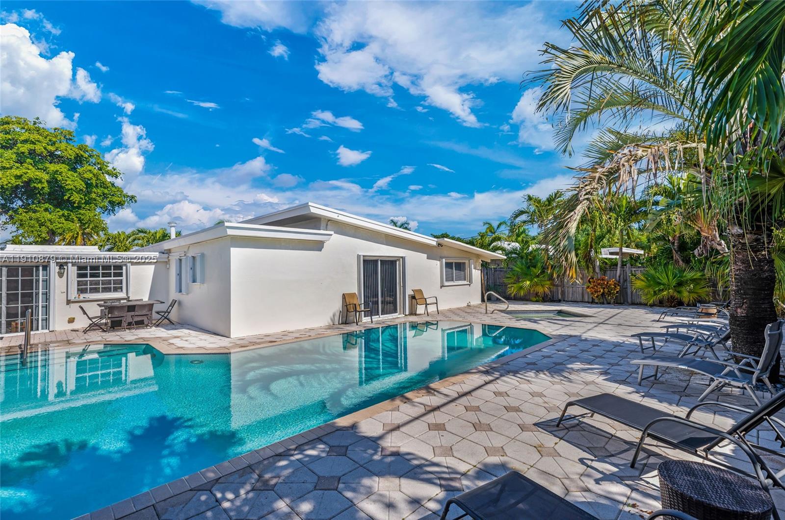 1984 Windward Dr, Lauderdale By The Sea FL 33062