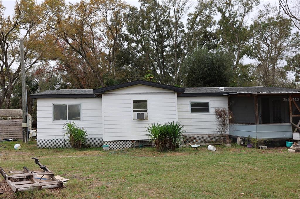1133 LIVE OAK LANE