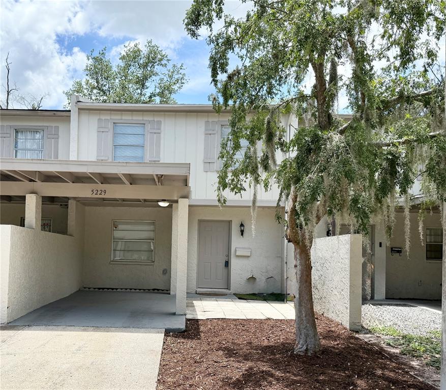 5229 TENNIS COURT CIRCLE