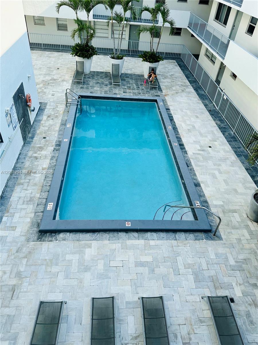 1610 Lenox Ave # 412, Miami Beach FL 33139
