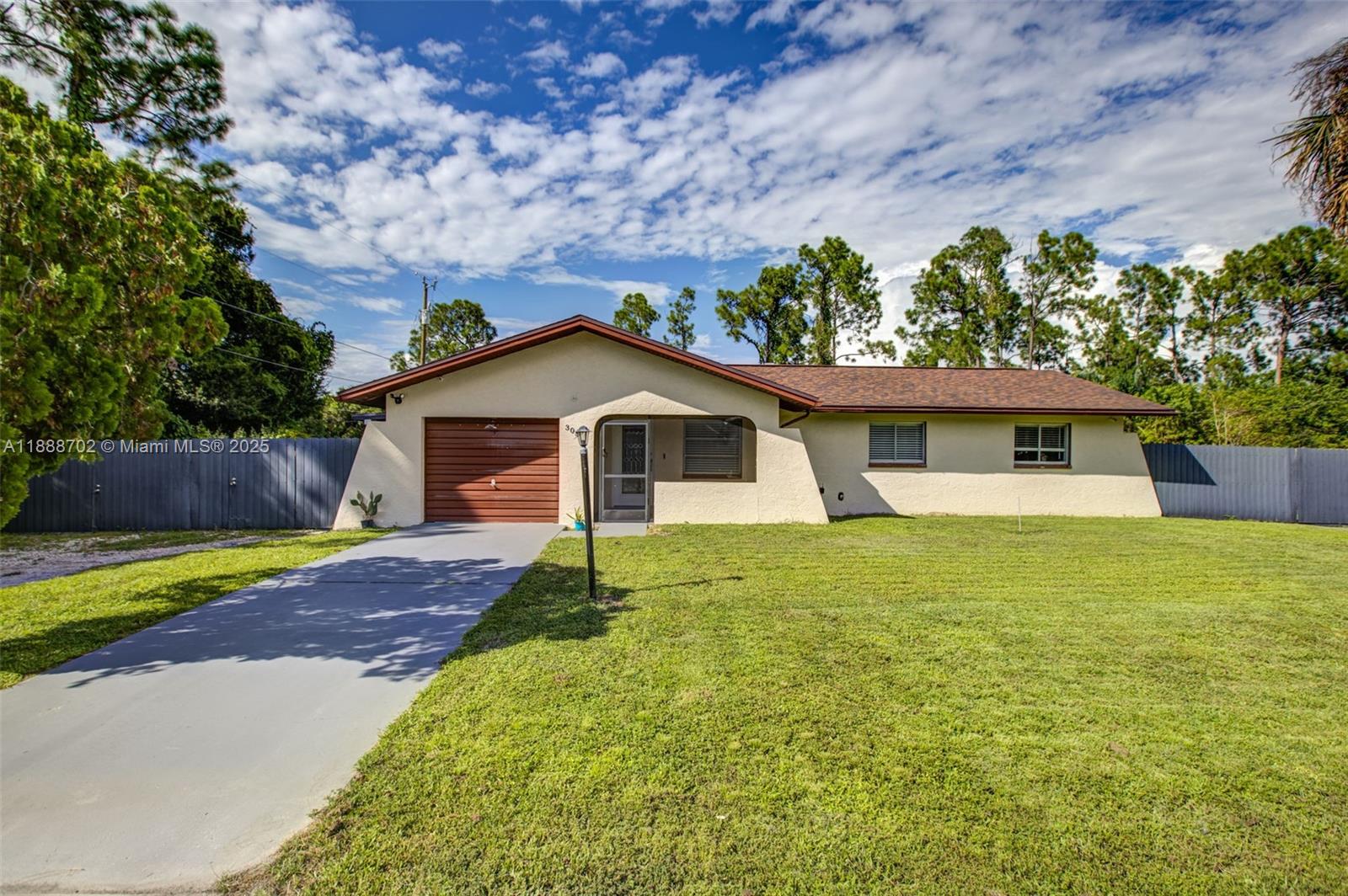 305 E 6 st, Lehigh Acres FL 33975