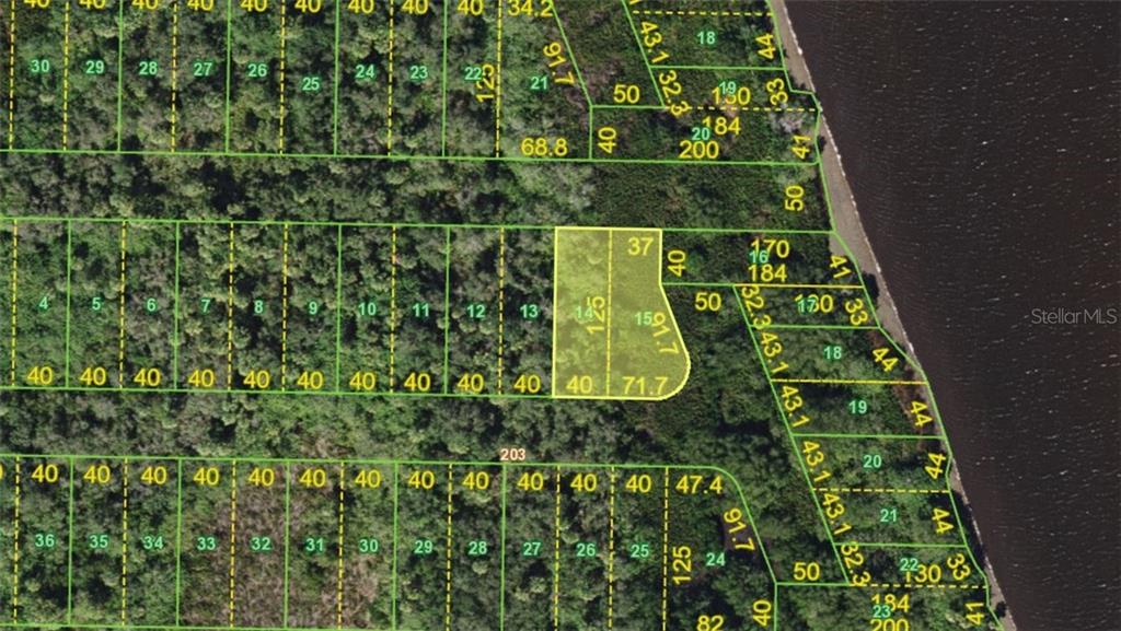 This is a map showing a highlighted parcel of land among several adjacent lots — 28192 SANTA ROSA COURT, PUNTA GORDA, FL