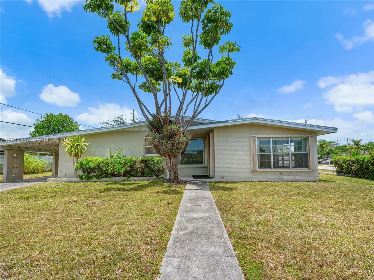 11901 SW 177th Ter, Miami FL 33177