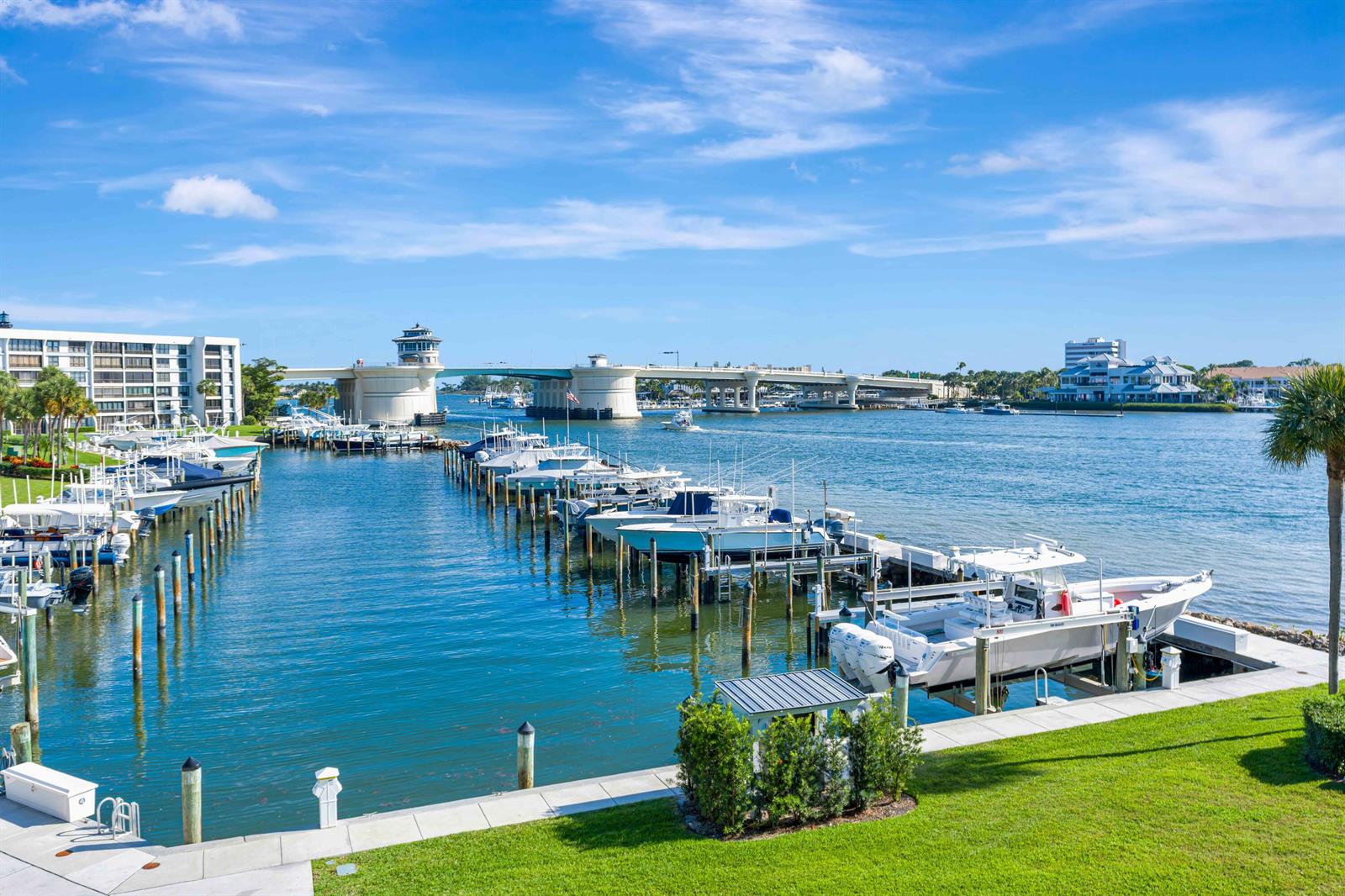 1542 Jupiter Cove Drive # 307, Jupiter FL 33469