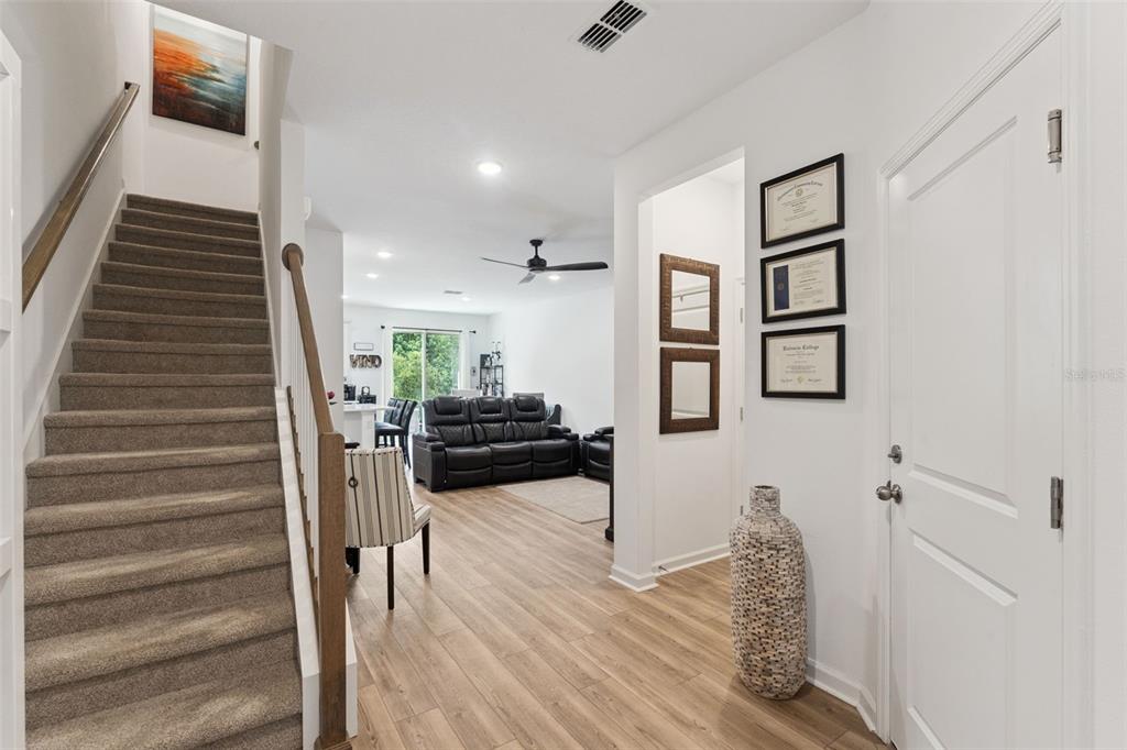 914 SPRING PALMS LOOP, ORLANDO, FL — photo 4 of 30