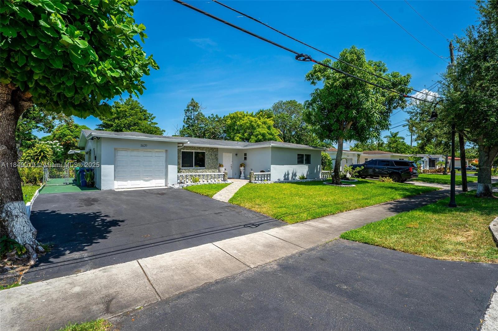1420 NW 56th Ave, Lauderhill FL 33313