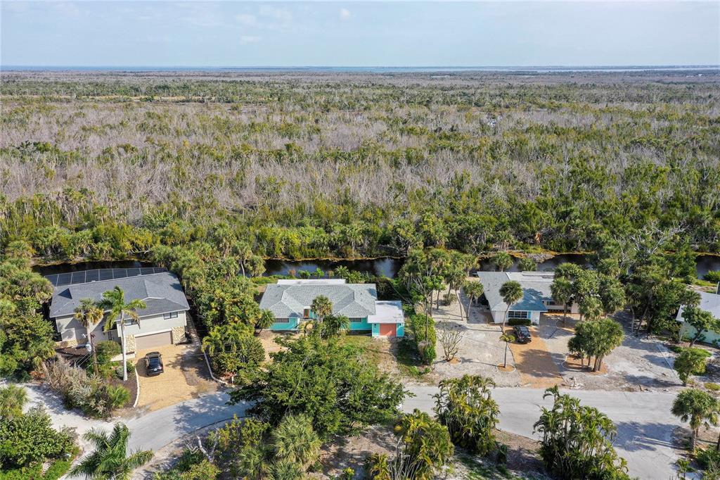 1057 BLUE HERON DRIVE, SANIBEL, FL — photo 4 of 30